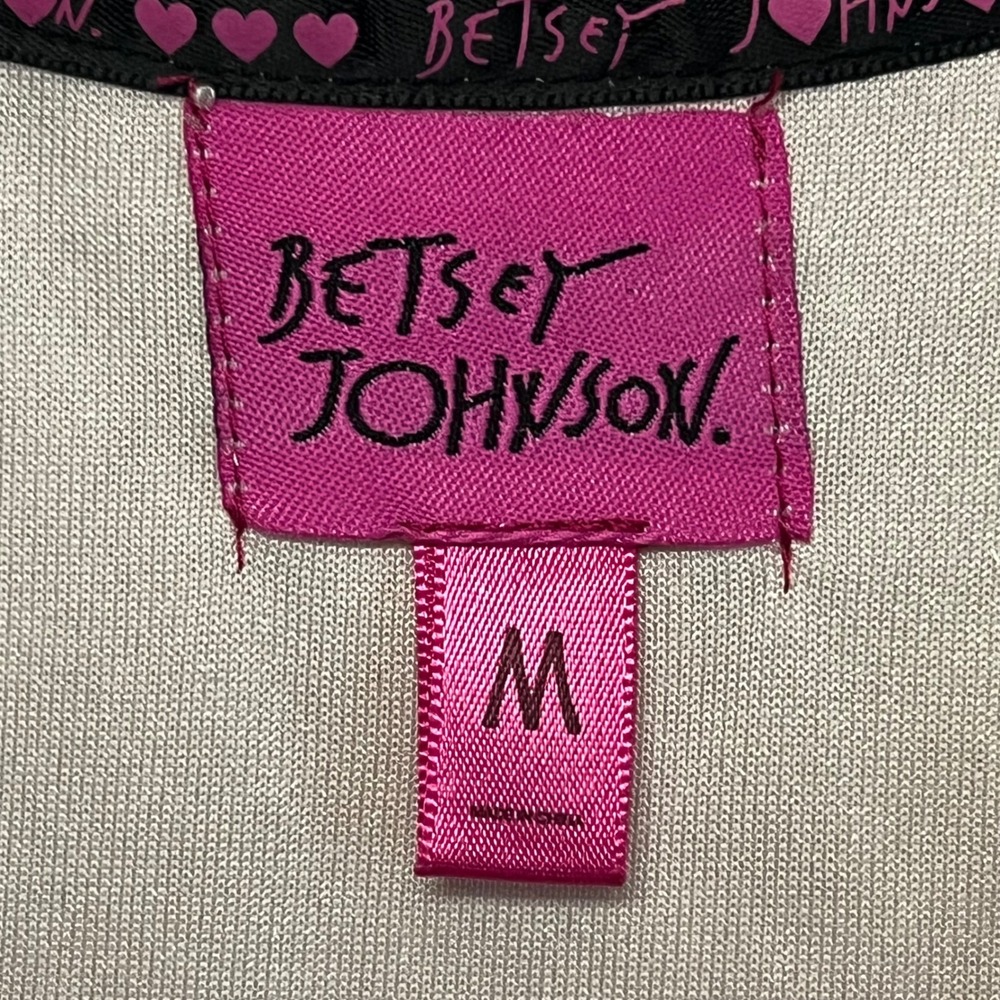 Betsey Johnson Pink Crushed Velvet Sleep Shirt Heart Buttons NWT Medium - Picture 4 of 7